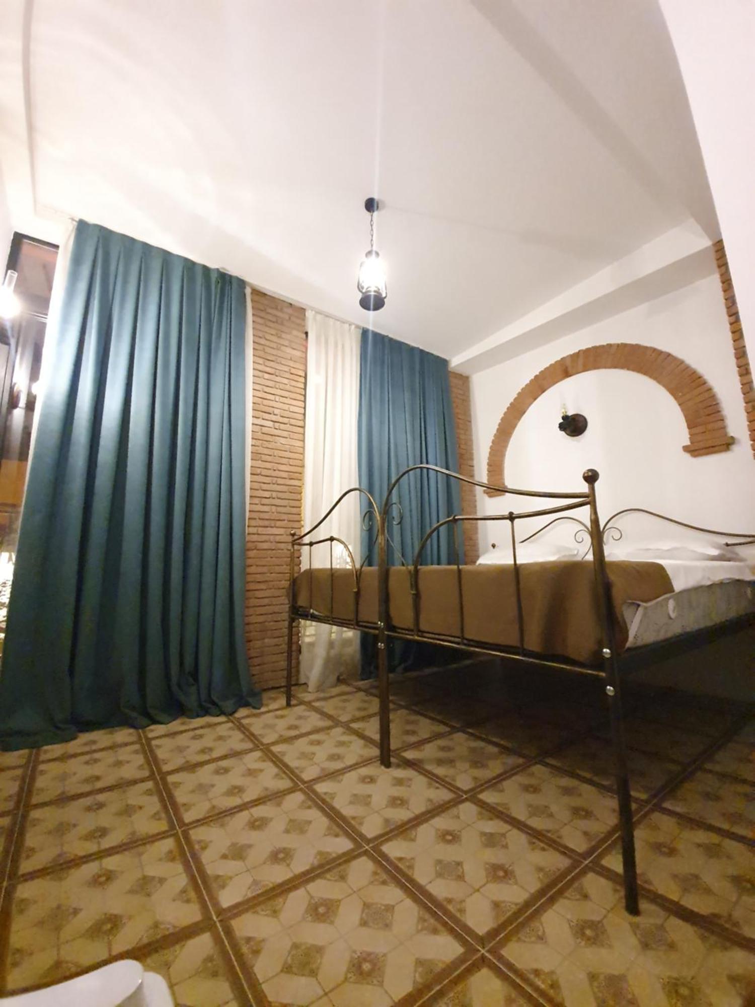 Janashia Boutique Hotels Tiflis Oda fotoğraf